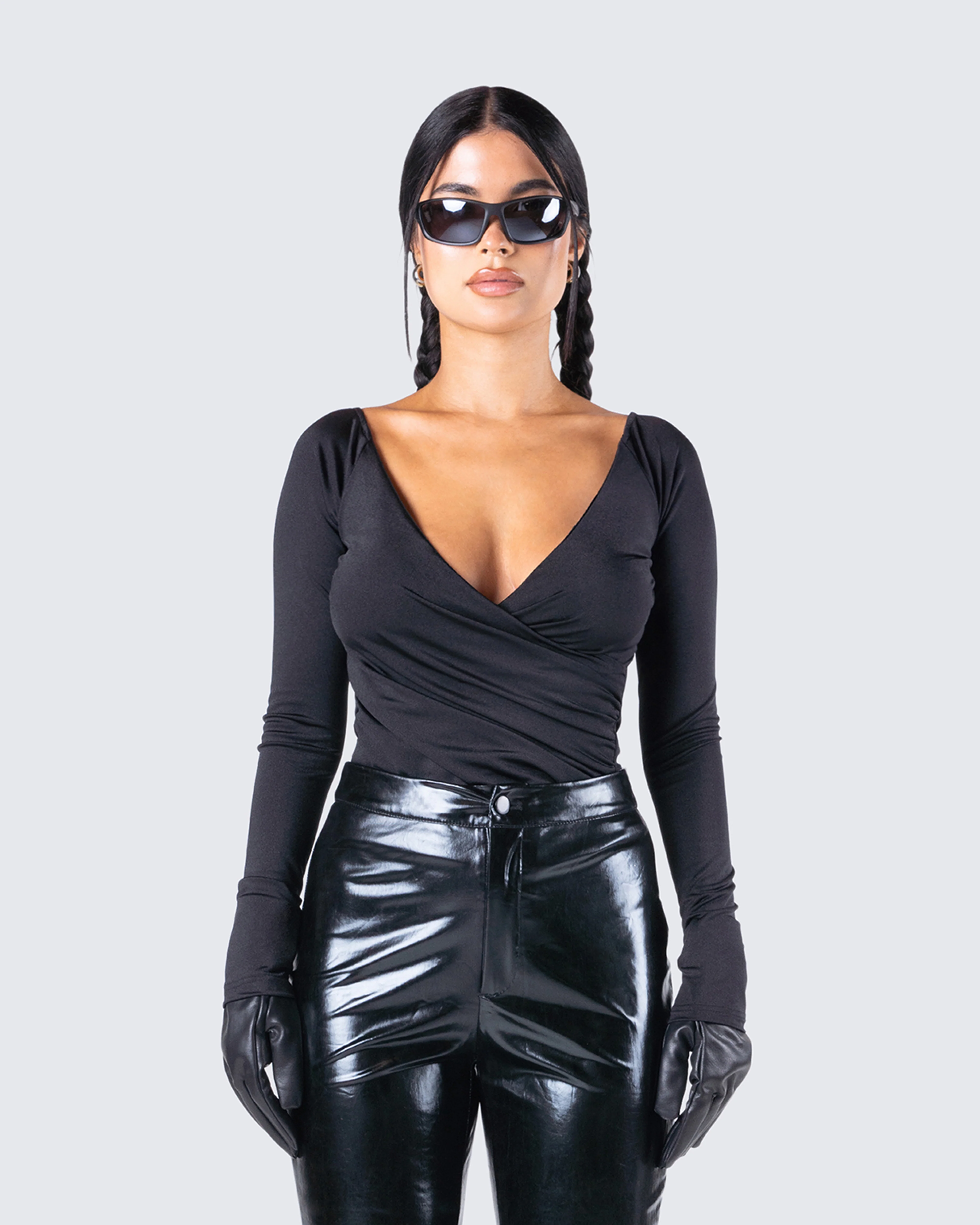 Cait Off Shoulder Top & Gloves - Image 3