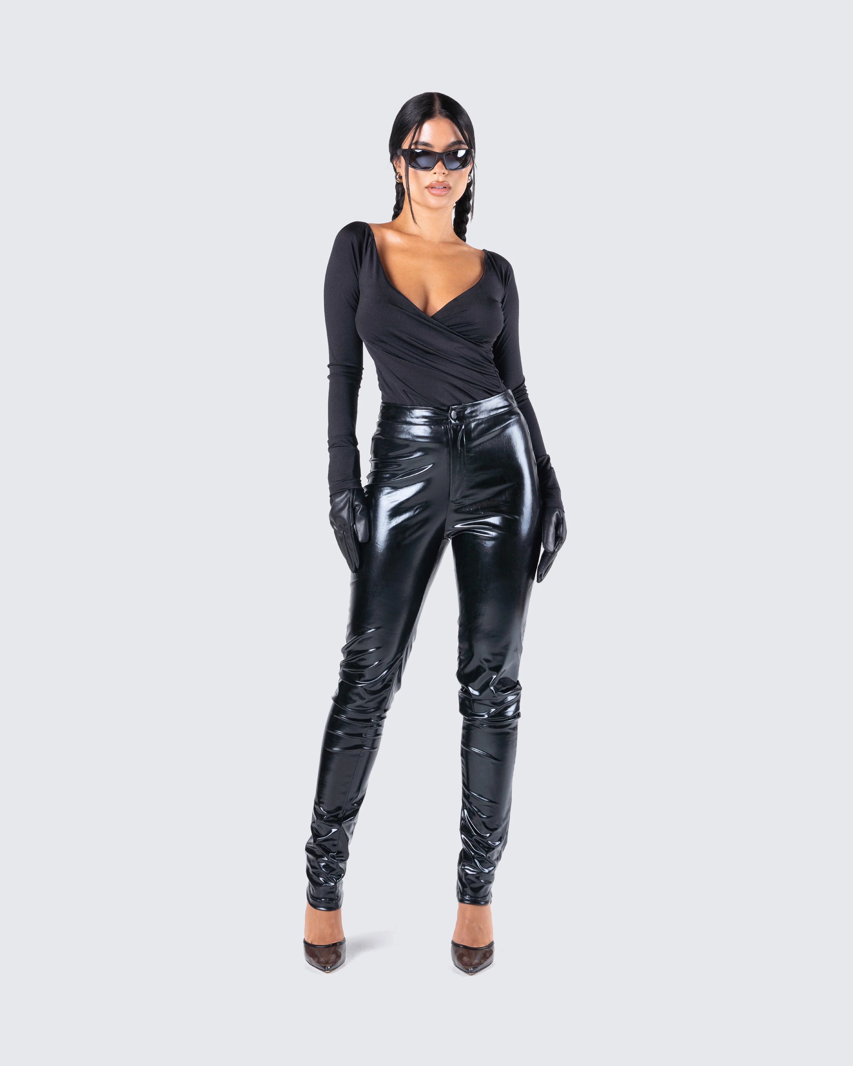 Cait Off Shoulder Top & Gloves - Image 8