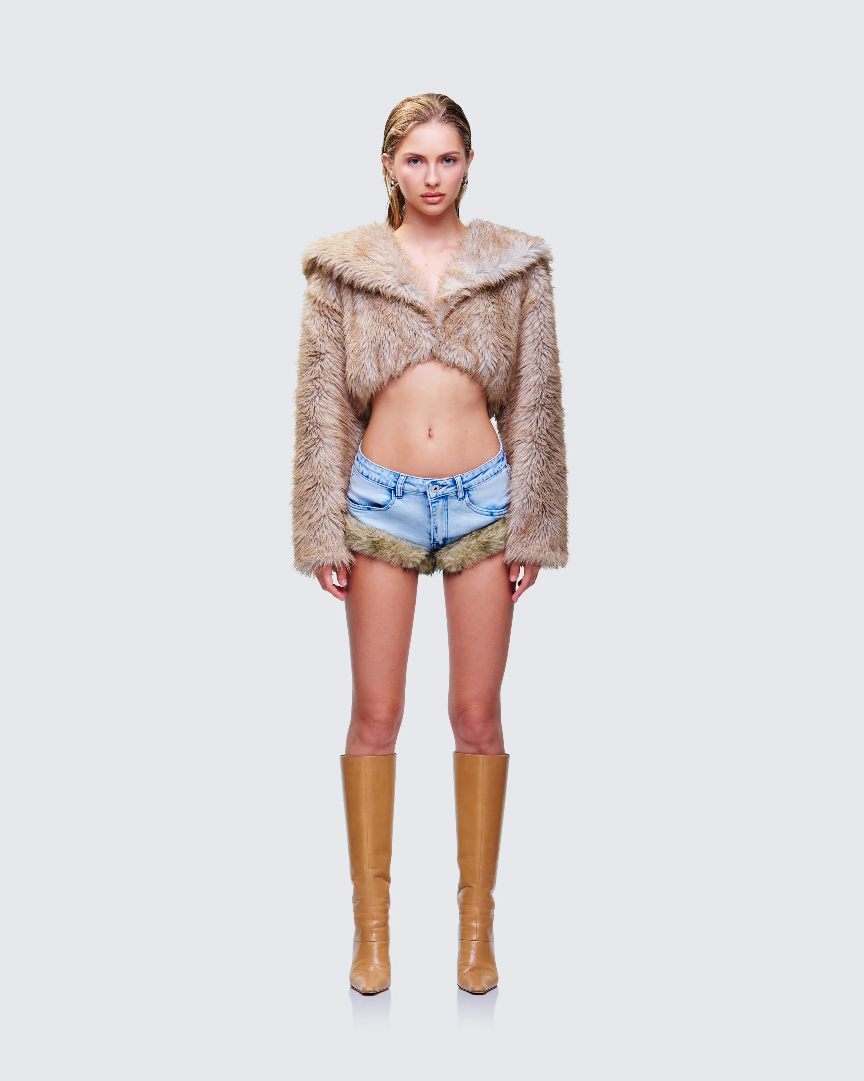 Megari Faux Fur Set
- Image 2